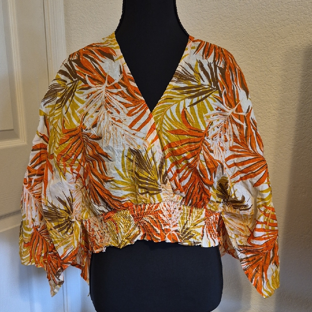 Tropical Print Cropped V-Neck Top in Orange & Olive